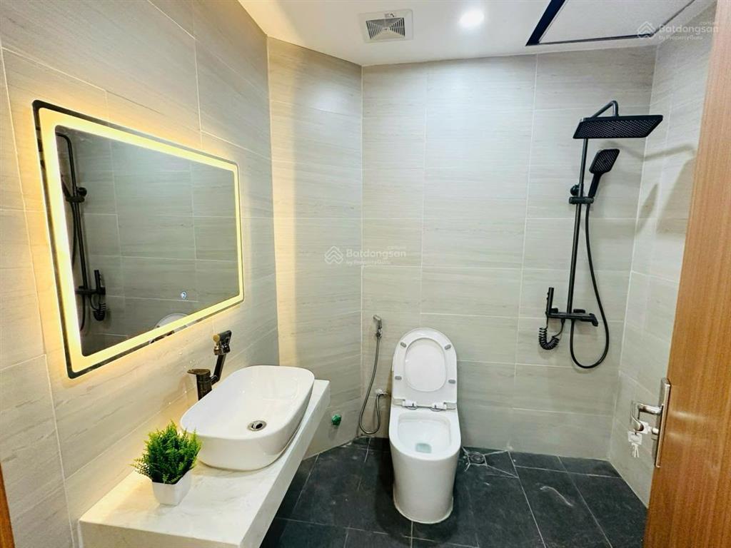 Bán cc 3pn, 119m2, 11,7 tỷ ở hoàng đạo thúy, giá ưu đãi chính chủ