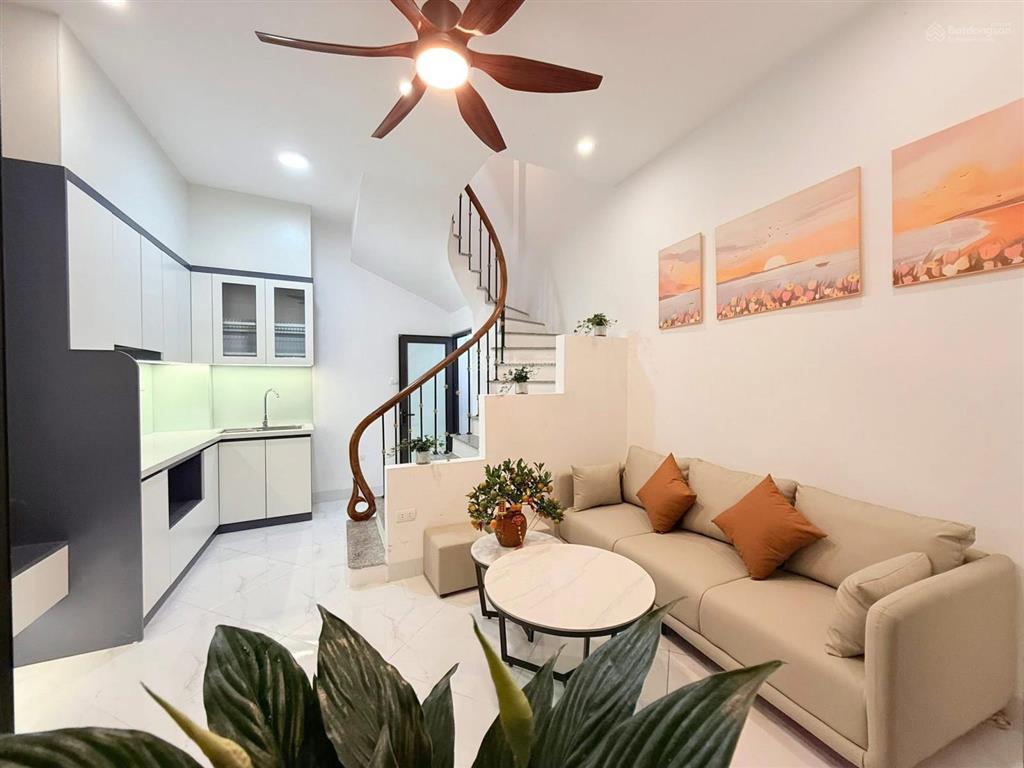 Bán nhà riêng cách ô tô 20m tại khương trung, 6,6 tỷ, 21m2, 3pn, 3wc
