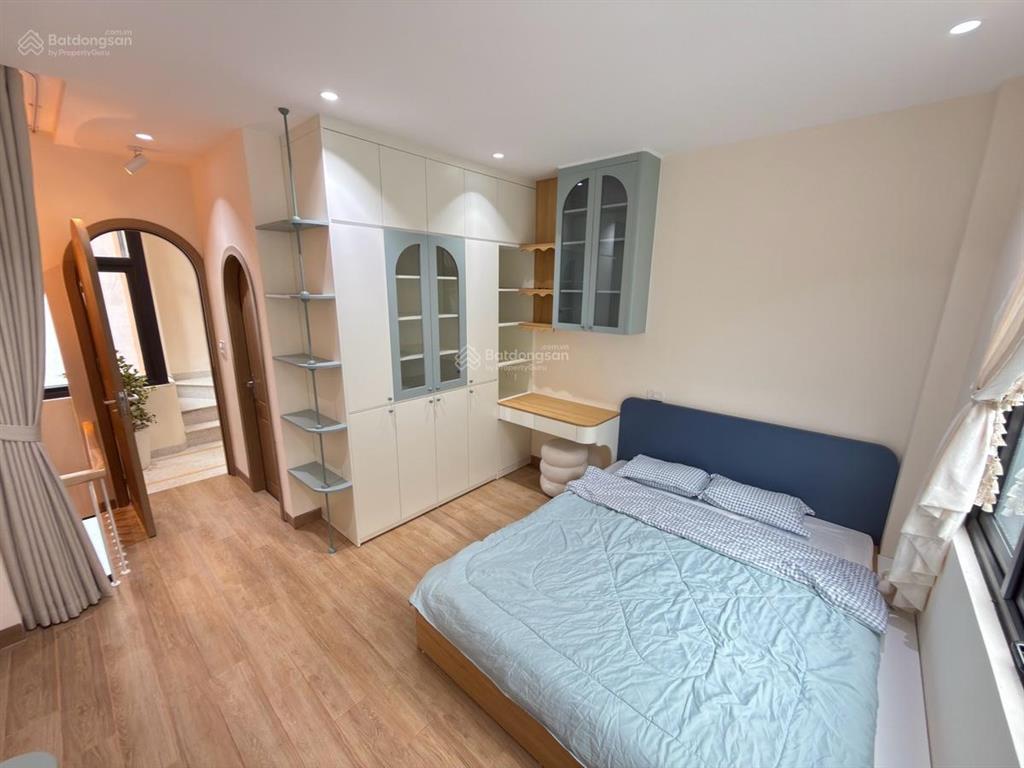 Bán nr 3pn, 4wc, 5 tầng tại phố vũ tông phan, 7,35 tỷ, 26m2, giá tốt chính chủ