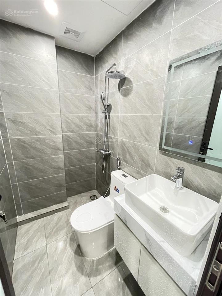 Bán nhà riêng 6 tầng thang máy 3pn 4wc 32m2 tại khương trung, quận thanh xuân, giá ưu đãi 10,8 tỷ