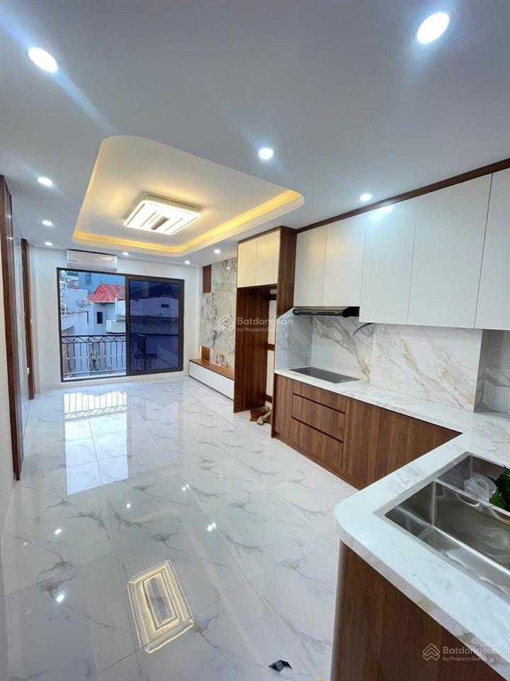 Bán nhà riêng 6 tầng thang máy 3pn 4wc 32m2 tại khương trung, quận thanh xuân, giá ưu đãi 10,8 tỷ