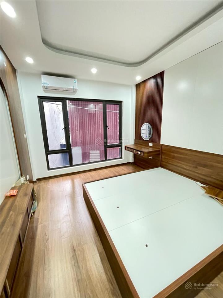 Bán nhà riêng 6 tầng thang máy 3pn 4wc 32m2 tại khương trung, quận thanh xuân, giá ưu đãi 10,8 tỷ