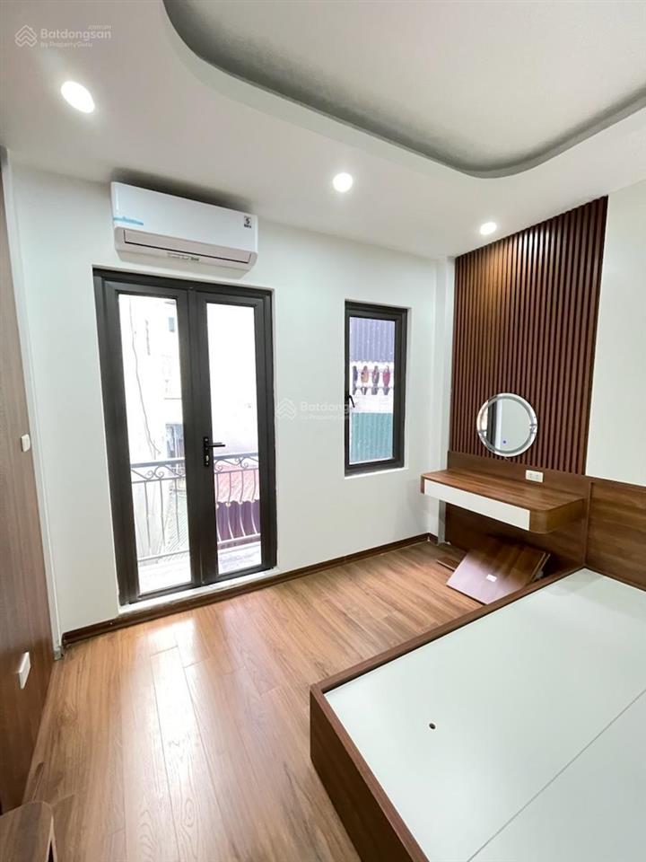 Bán nhà riêng 6 tầng thang máy 3pn 4wc 32m2 tại khương trung, quận thanh xuân, giá ưu đãi 10,8 tỷ