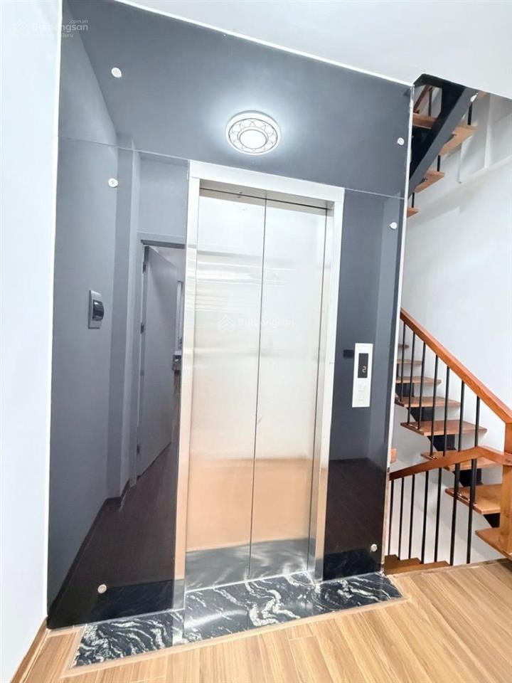 Bán gấp nr thang máy 6 tầng 32m2, 3pn, 5wc tại triều khúc, 9,85 tỷ