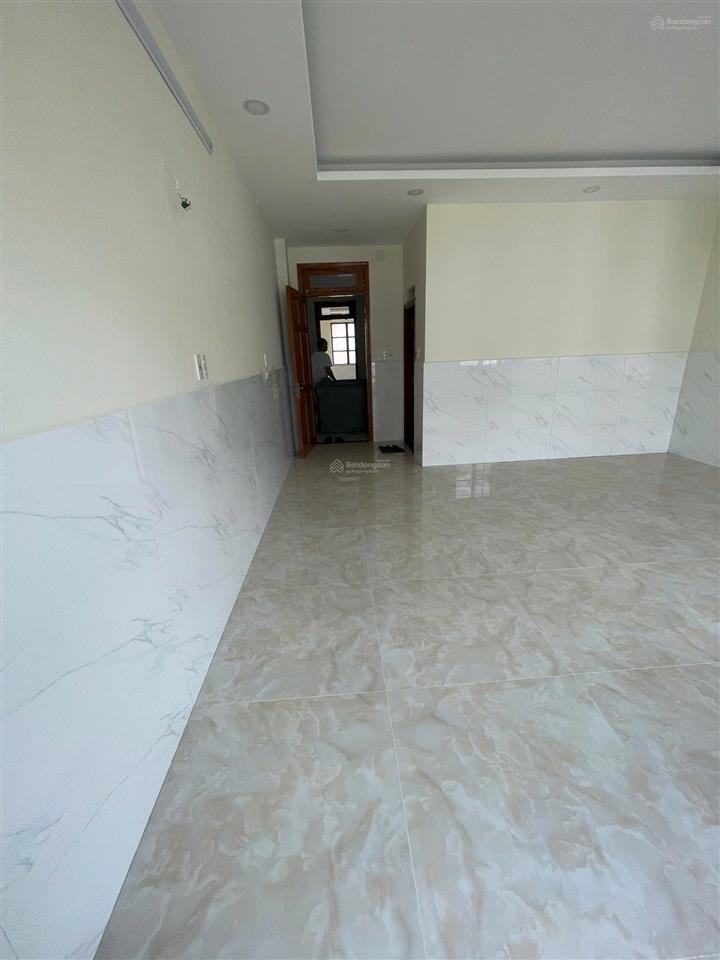 Thang máy, cho thuê nhà phố thương mại cityland park hill, hầm 4 lầu, máy lạnh, 44 triệu