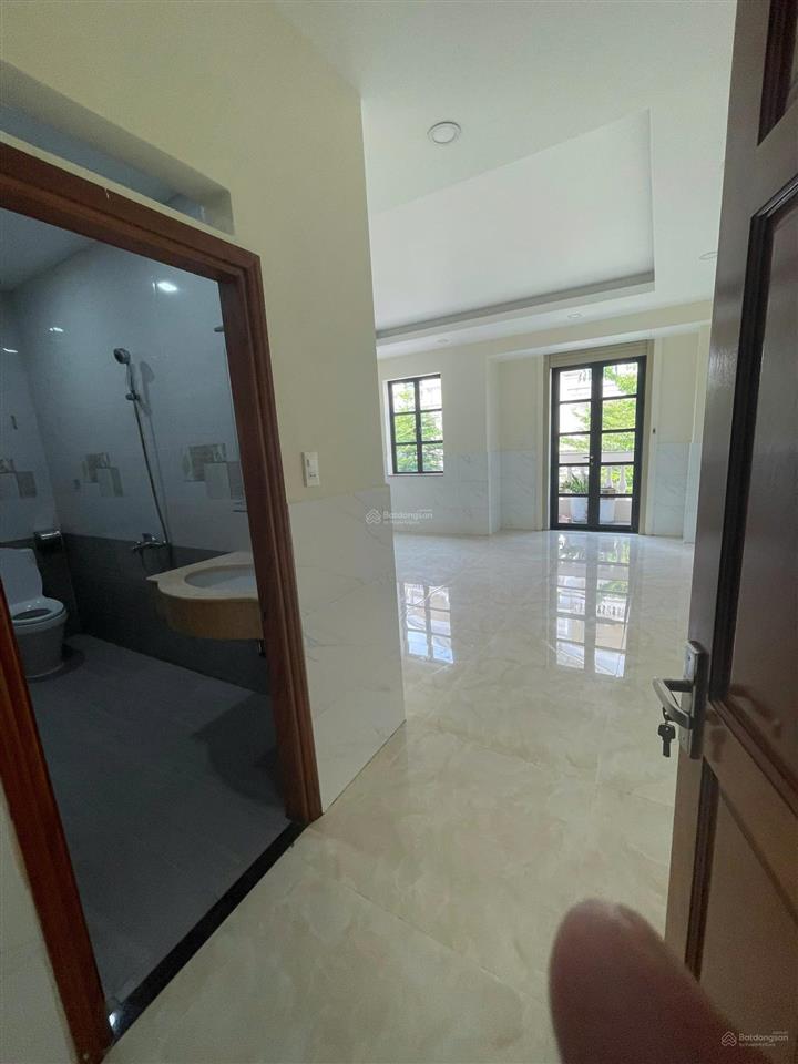 Thang máy, cho thuê nhà phố thương mại cityland park hill, hầm 4 lầu, máy lạnh, 44 triệu