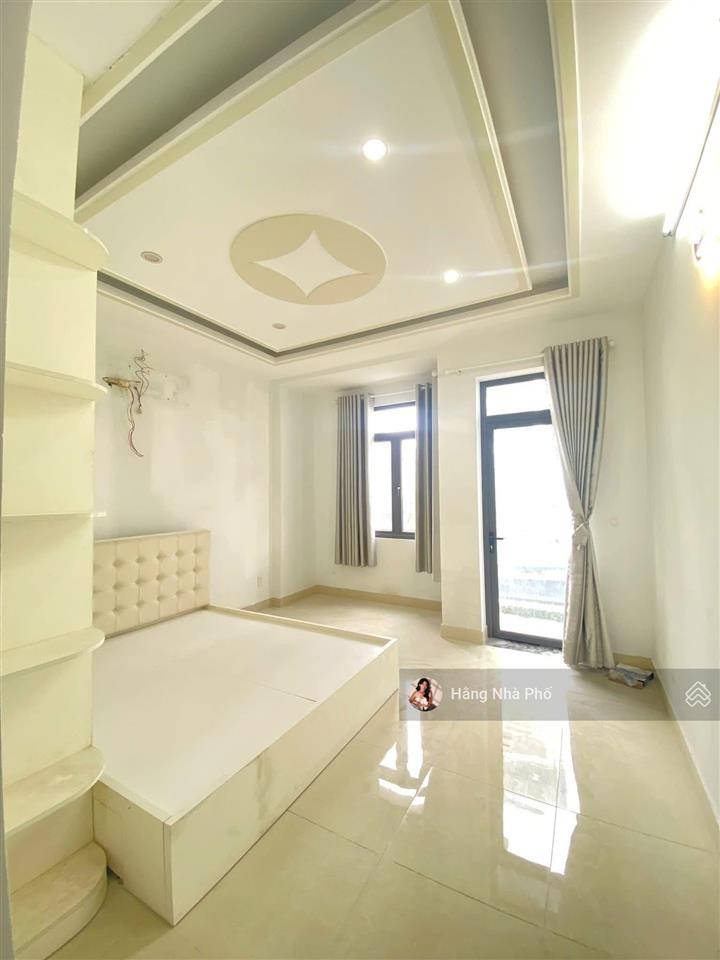Giá hiếm nhà 4 tầng  xe tải thông  4pn, 5wc  sát mặt tiền làng tăng phú, quận 9