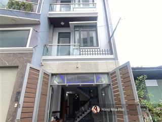 Giá hiếm nhà 4 tầng  xe tải thông  4pn, 5wc  sát mặt tiền làng tăng phú, quận 9
