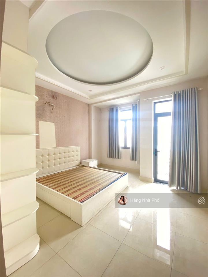 Giá hiếm nhà 4 tầng  xe tải thông  4pn, 5wc  sát mặt tiền làng tăng phú, quận 9