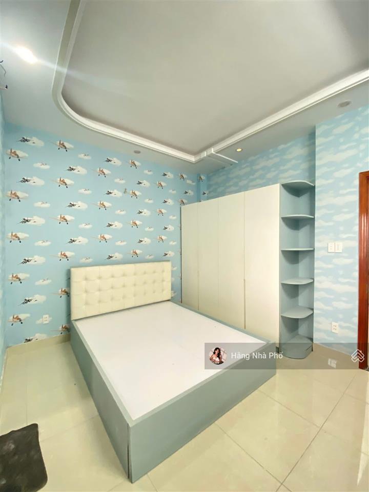 Giá hiếm nhà 4 tầng  xe tải thông  4pn, 5wc  sát mặt tiền làng tăng phú, quận 9