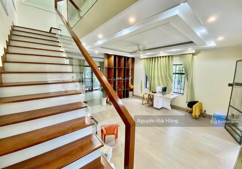 Bán biệt thự thăng long home  giá tốt khu vực  172m2 ngang 8.9m  3 tầng  4pn, 4wc