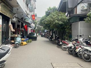 Chủ nhà cần bán gấp trước tết 100m đất hồ tùng mậu sát trường đh thương mại ô tô tránh kd đa dạng