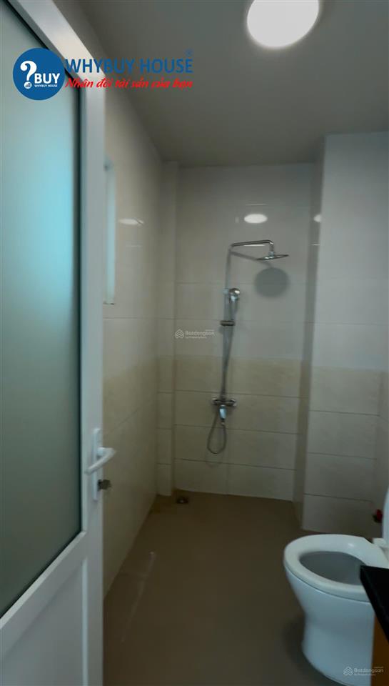 Cho thuê biệt thự đẹp ở đạt gia garden, 10x15m, 3 lầu, 4 phòng ngủ, có 4 máy lạnh, giá 20tr