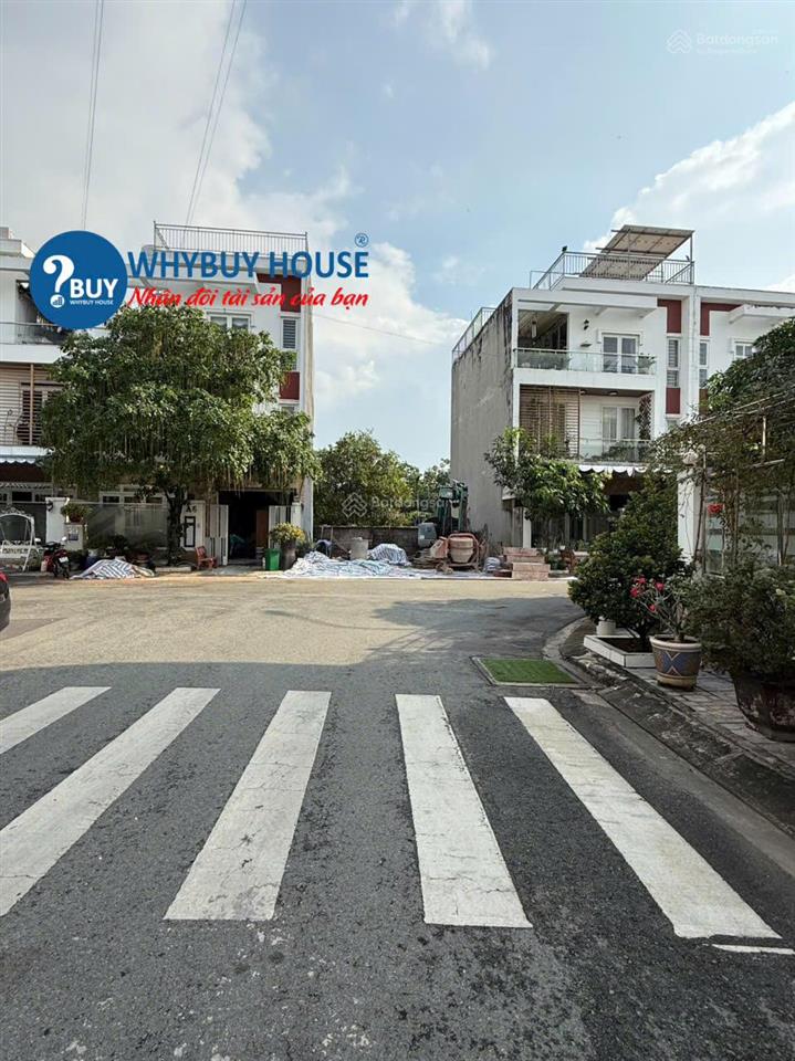 Bán biệt thự sổ hồng ở đạt gia garden, 8x14.5m, 3 lầu. giá 10.5 tỷ, khu nhà ở compound an ninh