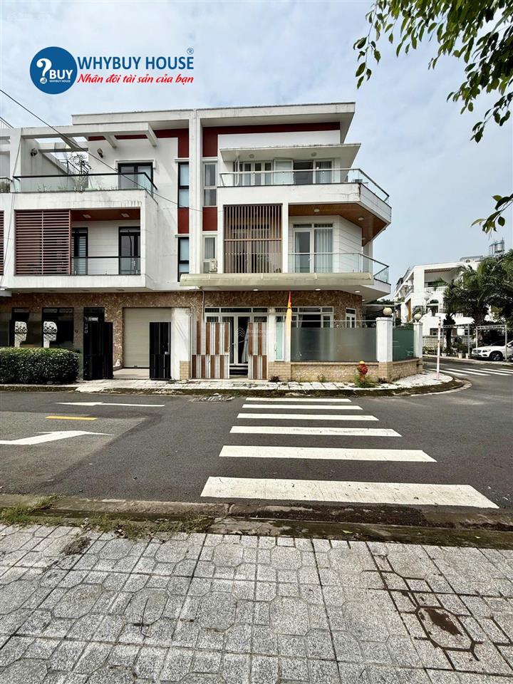 Bán biệt thự căn góc 2 mặt tiền đạt gia garden, 145m2 đất, 3 lầu, nhà đẹp có nội thất, giá 15 tỷ