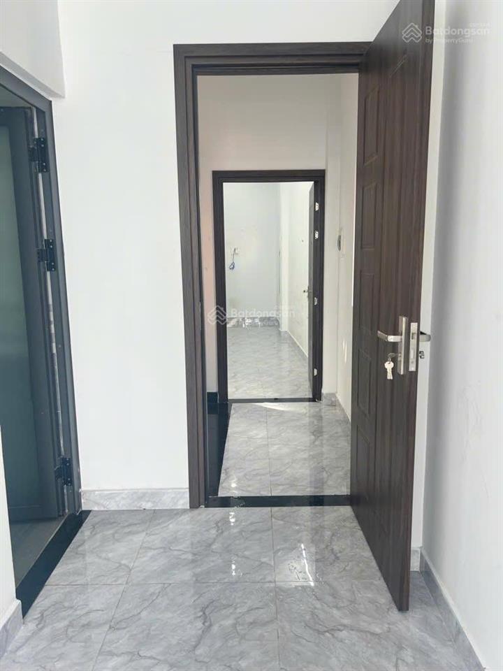 Mình bán nhà đẹp, giá rẻ, đường âu cơ, q. tân bình, chỉ 4.9 tỷ. alo nhân 0877 737 ***