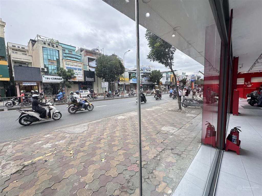 Mặt bằng ngang khủng 20x60m mặt tiền quang trung, gò vấp, trệt 2 lầu, sử dụng 4000m2