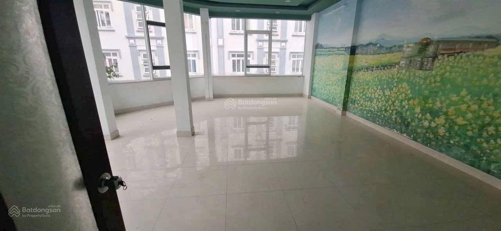 Cho thuê căn góc 2 mặt tiền,nhà 4 tầng 6,5x14,sát cộng hoà tân bình , sử dụng 360m2, chỉ 35tr