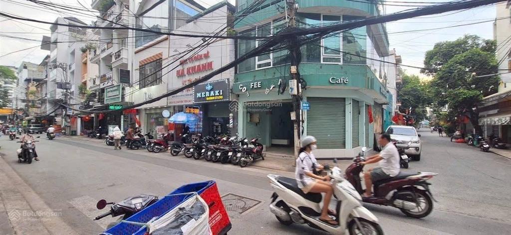 Cho thuê căn góc 2 mặt tiền,nhà 4 tầng 6,5x14,sát cộng hoà tân bình , sử dụng 360m2, chỉ 35tr