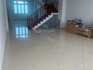 Cho thuê toà nhà 5 tầng mặt tiềnkha vạn cân thủ đức, 386m2  có thang máy