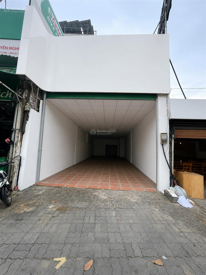 Cho thuê nhà mặt tiền, 5,6x22 nở hậu 7m, trần não, quận 2