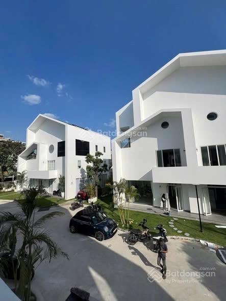 Cho thuê biệt thự, làm homestay, khu trần não, quận 2, có hồ bơi, thang máy