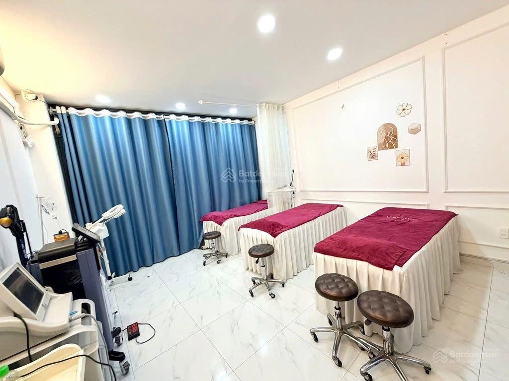 Cho thuê nhà 5 tầng, mặt tiền bàu cát 1, tân bình, dtsd 270m2