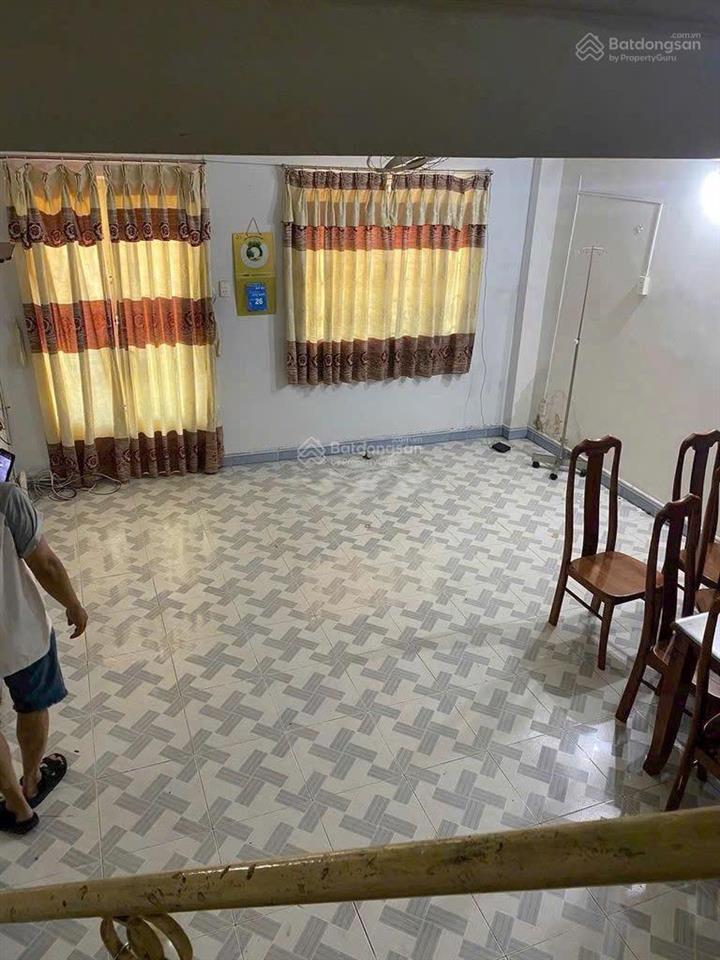 Cho thuê nhà mặt tiền  nguyễn duy dương, quận 5, trệt 2 lầu, sử dụng 280m2