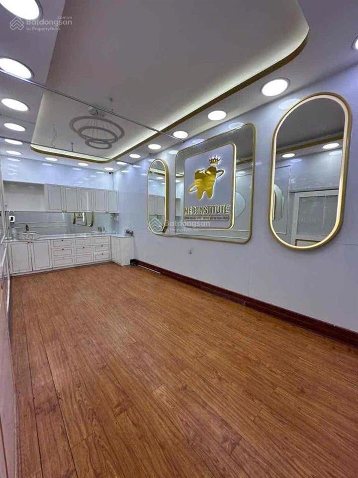 Nhà mặt tiền phạm văn hai, tân bình, trệt 3 lầu, dtsd 320m2 chỉ 35tr