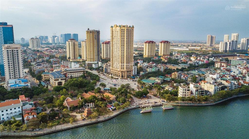 Gia đình tôi cần tiền bán gấp căn hộ studio tại tòa phú thượngtây hồ, xách vali về ở luôn