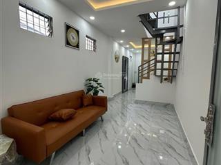 Nhà quận 5 trần phú  3x8  2 tầng  2pn  nhà 1 sẹc  giá 4.3 tỷ
