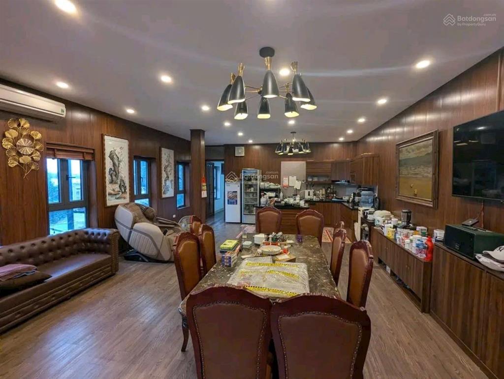 Bán nhà hoàng quốc việt , ô tô tránh, kinh doanh, văn phòng, dòng tiền, ô chờ thang máy, 65m*6t