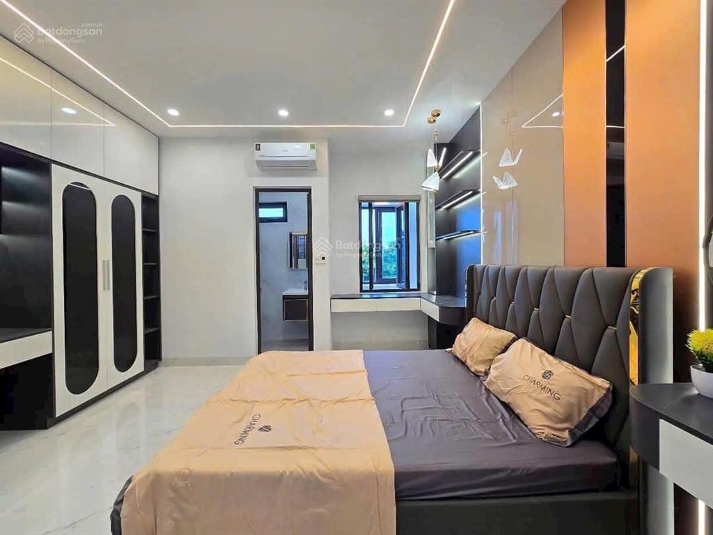 Bán nhà phân lô ngõ 61 phạm tuấn tài, 3 ôtô tránh, vỉa hè, kinh doanh, văn phòng, cho thuê, 75m2*5t