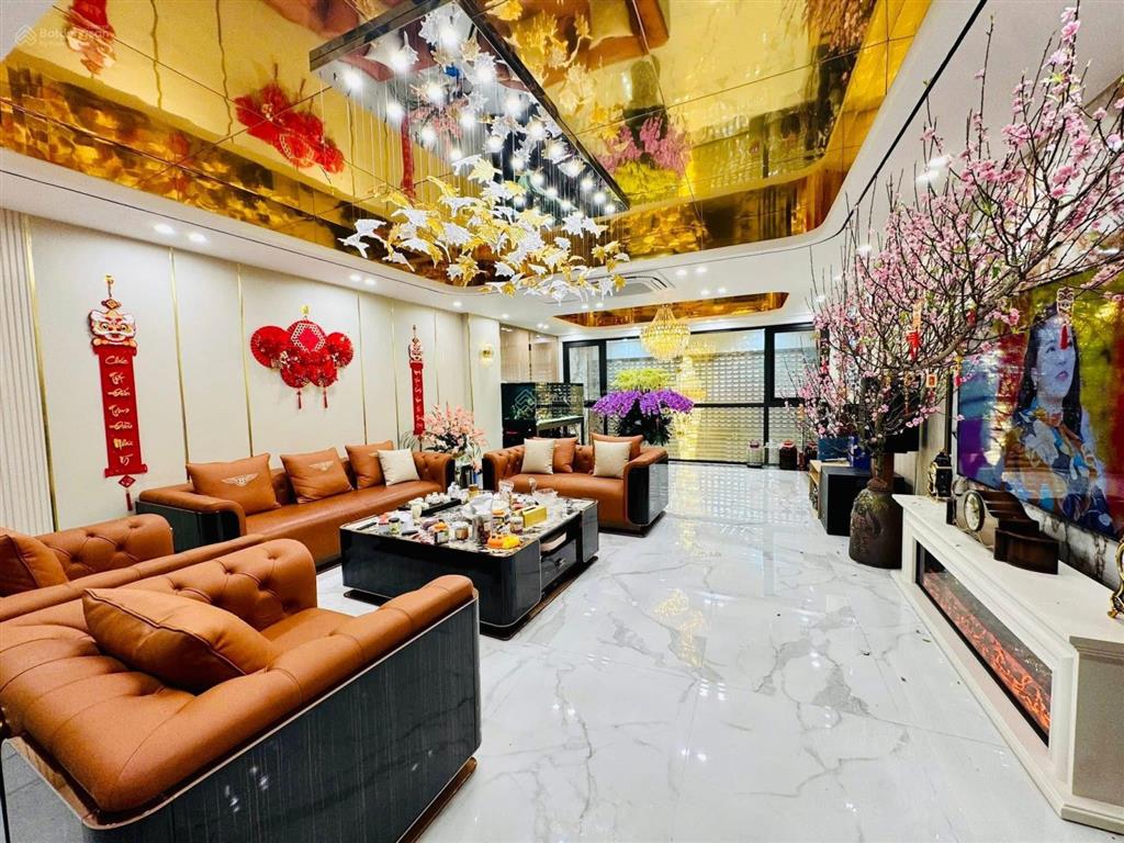 Bán nhà phố nghĩa tân, một nhà ra phố, ô tô, nhà mới ở ngay, ô chờ thang máy, kinh doanh, 60m2*5t