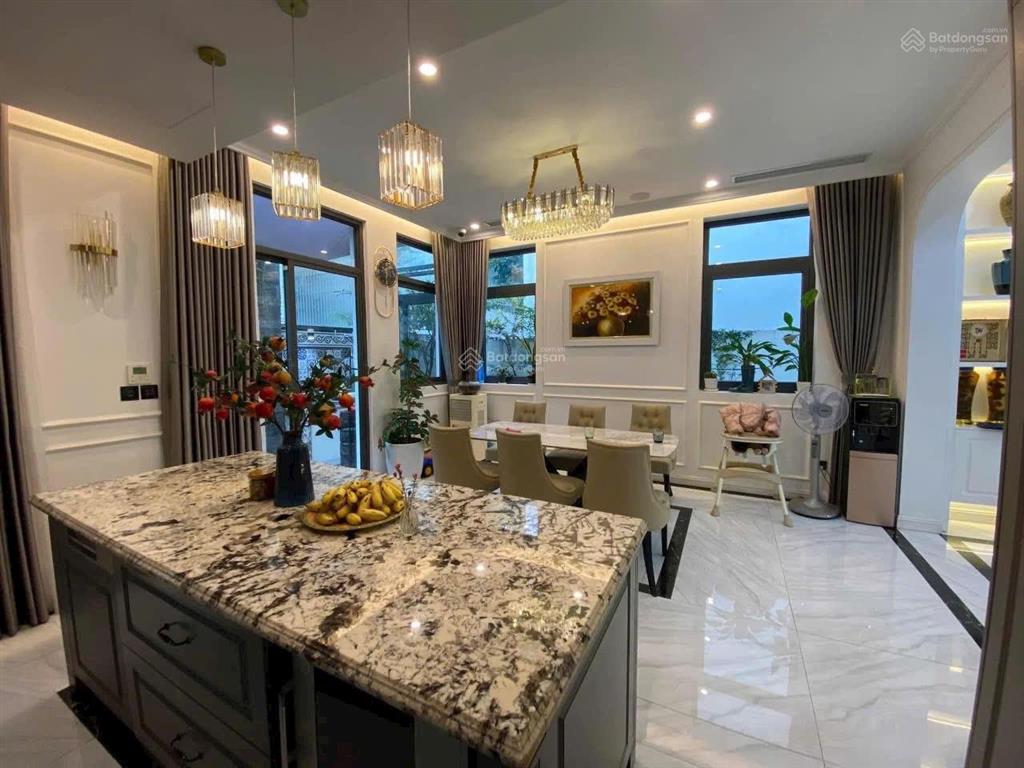 Gấp! bán nhà phố phùng chí kiên, hoàng quốc việt, hoàng sâm, 2 ô tô tránh, kinh doanh, vp, 55m2*6t