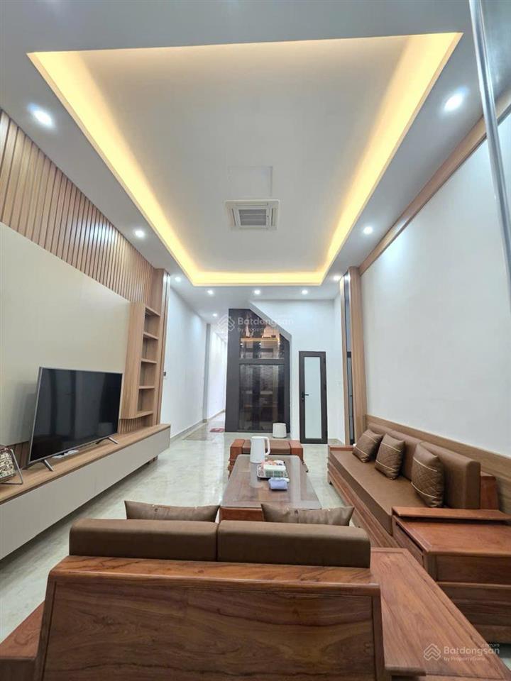 Bán nhà tô hiệu, phân lô, sát phố, ô tô, dòng tiền 30 triệu/tháng, ô chờ thang máy, 60m*6t*18.9tỷ