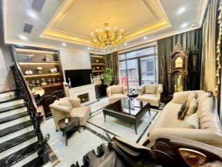 Bán nhà trần quốc hoàn, 2 ô tô tránh, kinh doanh, ở ngay, gara, văn phòng, 55m2*6t* mt 6m* 19.8tỷ