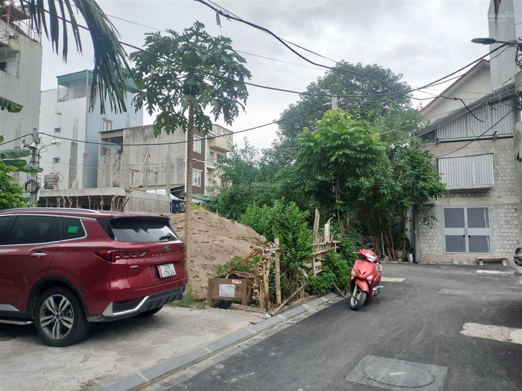 Bán đất hồ ao lão gia thượng ngọc thụy, mt 5.5m, thửa a4, 7 chỗ thông, cạnh khai sơn, chợ, trường