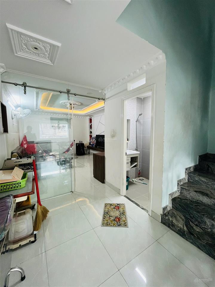 Bán nhà hẻm 6m thông gò dầu (4m x 15m) nhà 1 trệt 1 lững 3 lầu sân thượng
