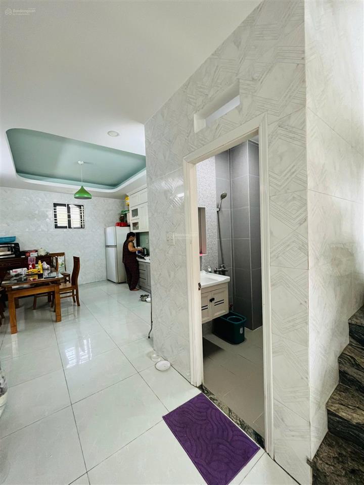 Bán nhà hẻm 6m thông gò dầu (4m x 15m) nhà 1 trệt 1 lững 3 lầu sân thượng