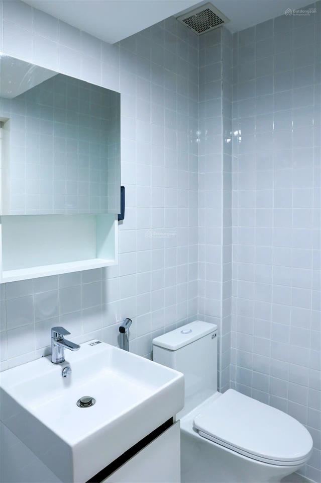 Nhà 5 lầu mới xây hoàn công đủ đang cho thuê căn hộ dịch vụ đủ phòng cháy chữa cháy