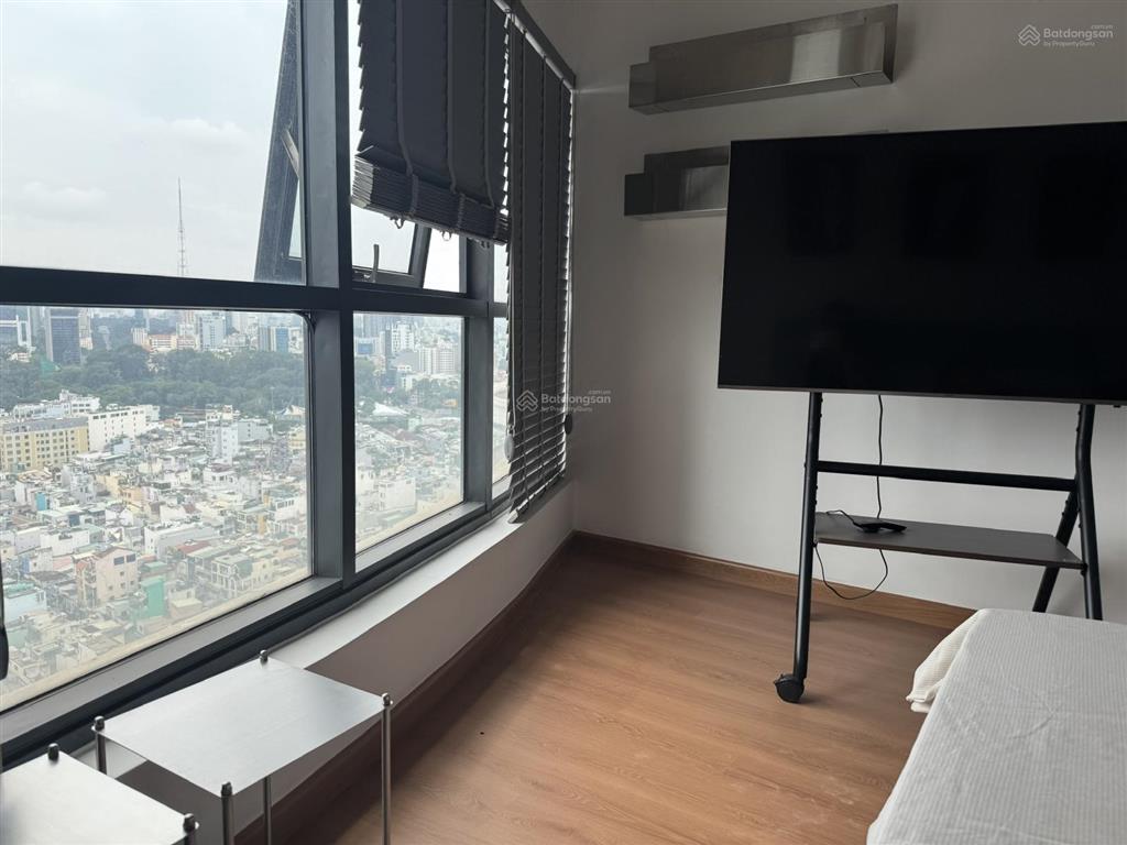 [hiếm] 2pn  2vs  1 kho nội thất mới đẹp view panorama quận 1, pháo hoa đỉnh, 117m2, 47 triệu vnd