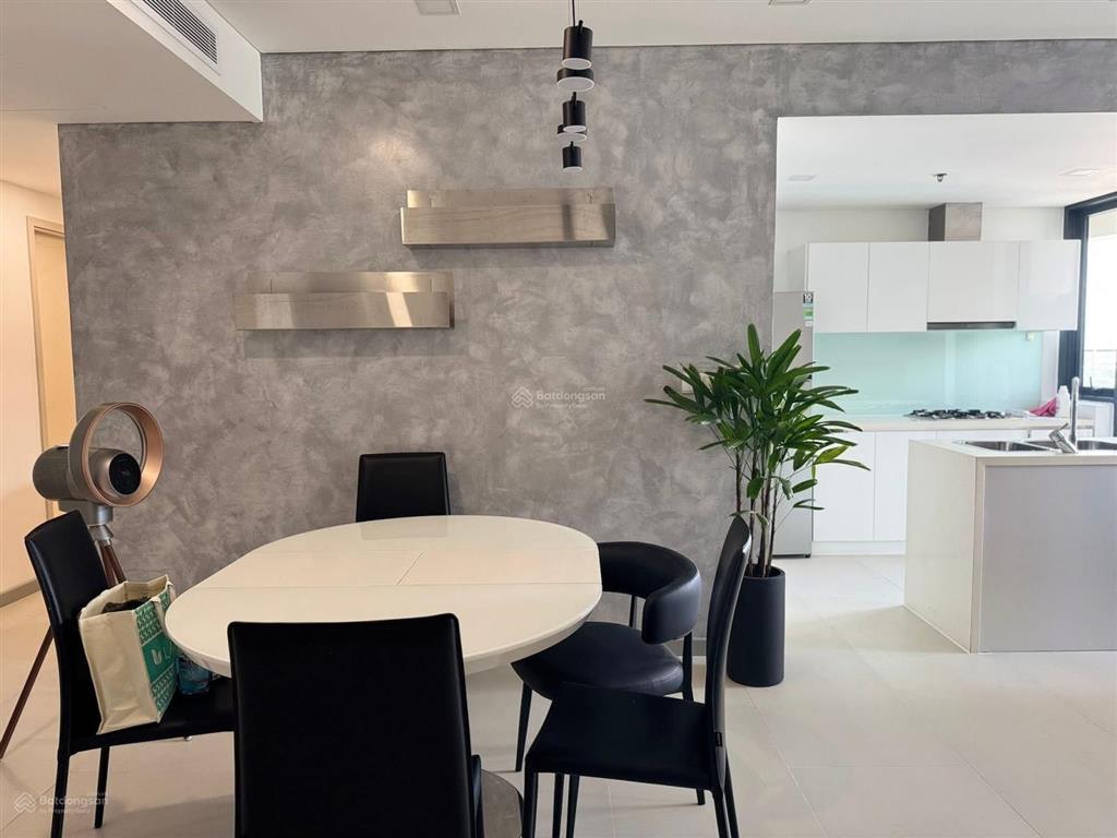 [hiếm] 2pn  2vs  1 kho nội thất mới đẹp view panorama quận 1, pháo hoa đỉnh, 117m2, 47 triệu vnd