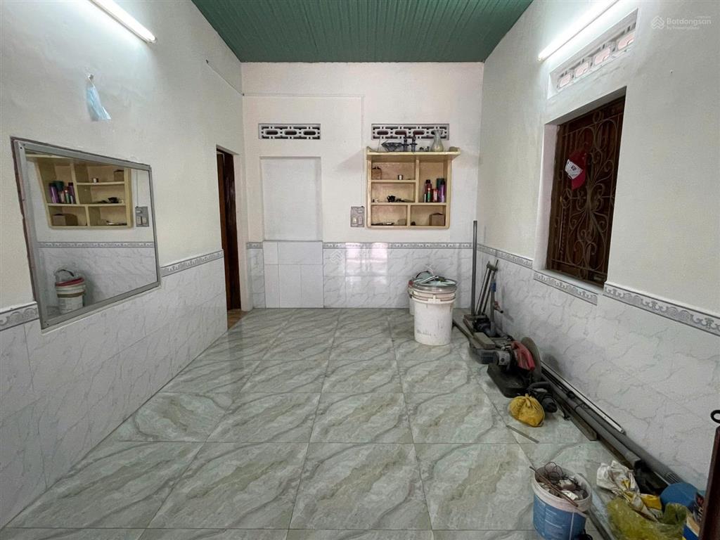Cho thuê nhà góc 2 mặt tiền điện biên phủ, cách biển 300m