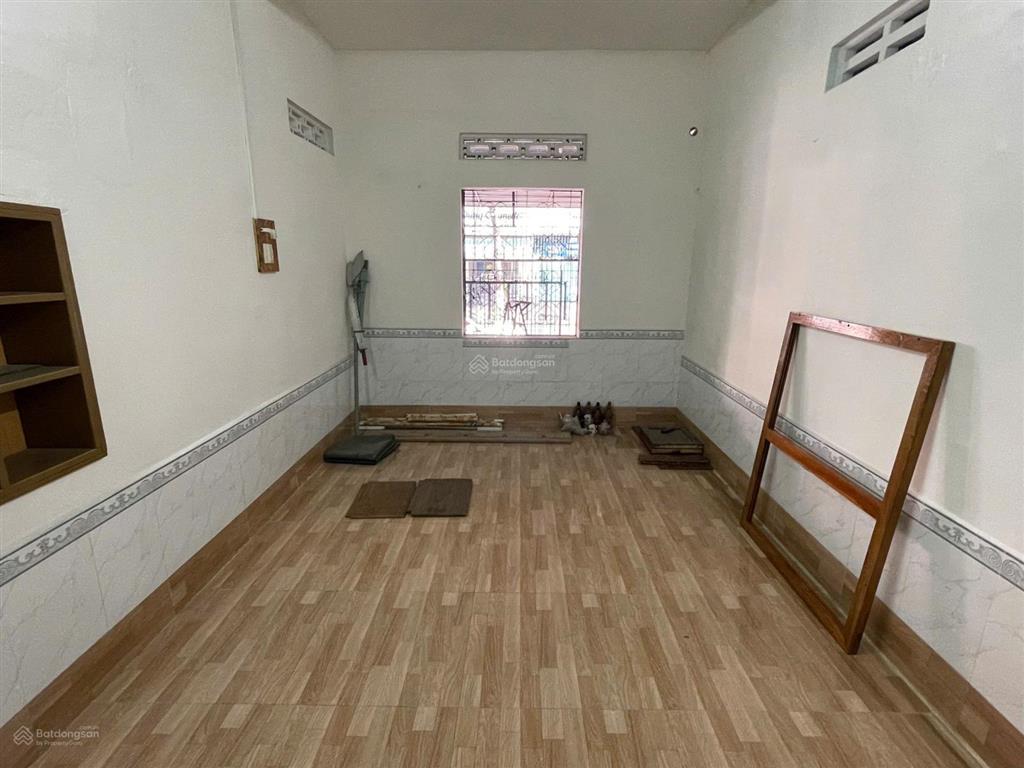 Cho thuê nhà góc 2 mặt tiền điện biên phủ, cách biển 300m