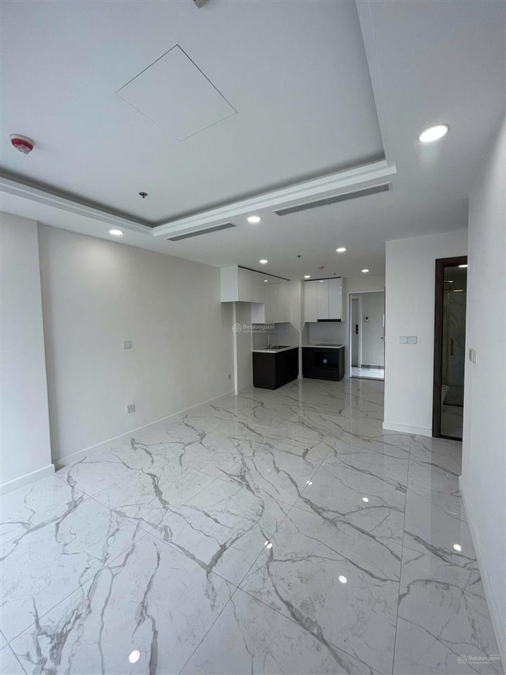 Cho thuê sunshine sky city  2pn, 2wc, 70m²  nội thất cơ bản 12,5 triệu/tháng, ngay phú mỹ hưng