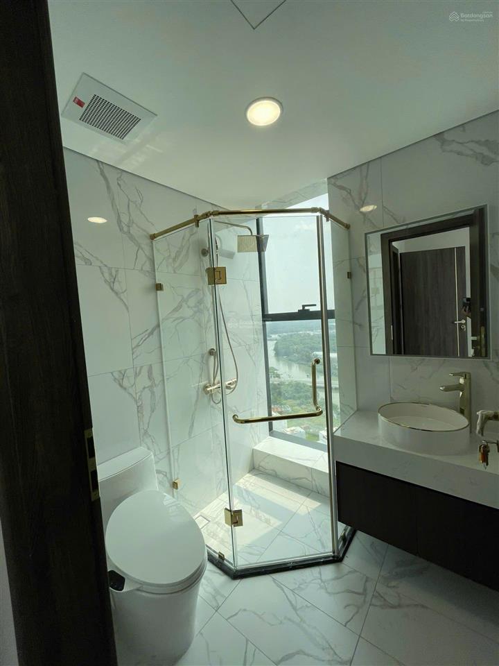 Cho thuê sunshine sky city  2pn, 2wc, 70m²  nội thất cơ bản 12,5 triệu/tháng, ngay phú mỹ hưng