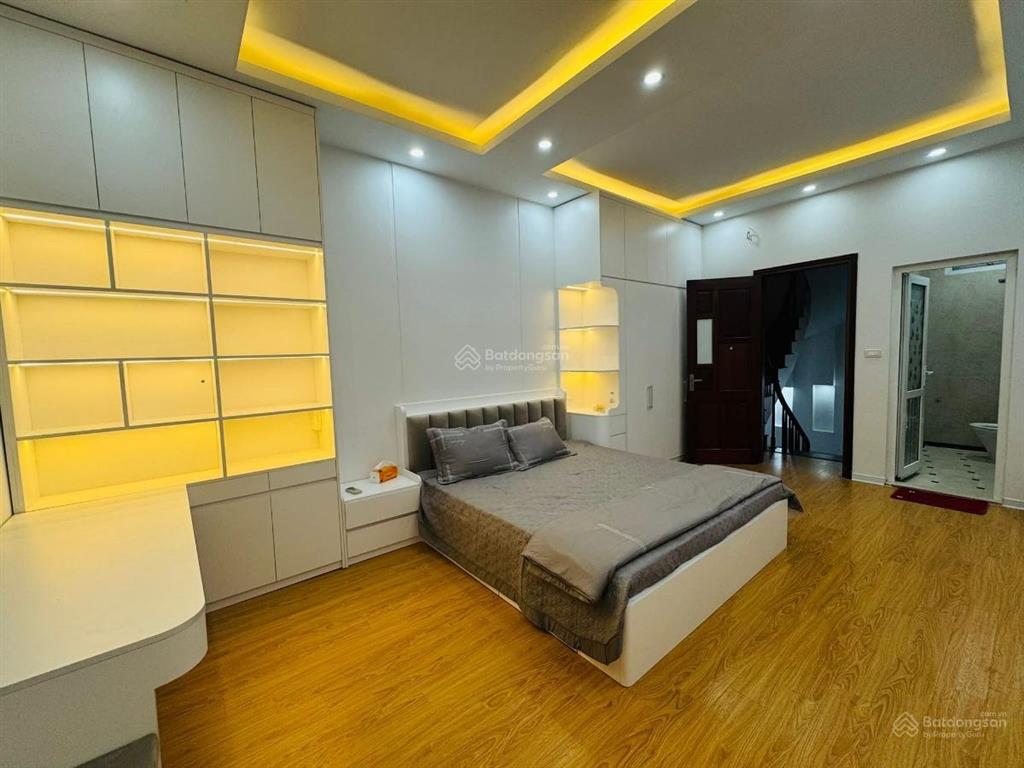 Chỉ 12,75 tỷ  nhà đẹp  ở ngay  full nội thất  phố quan hoa  thông ngõ 68 cầu giấy