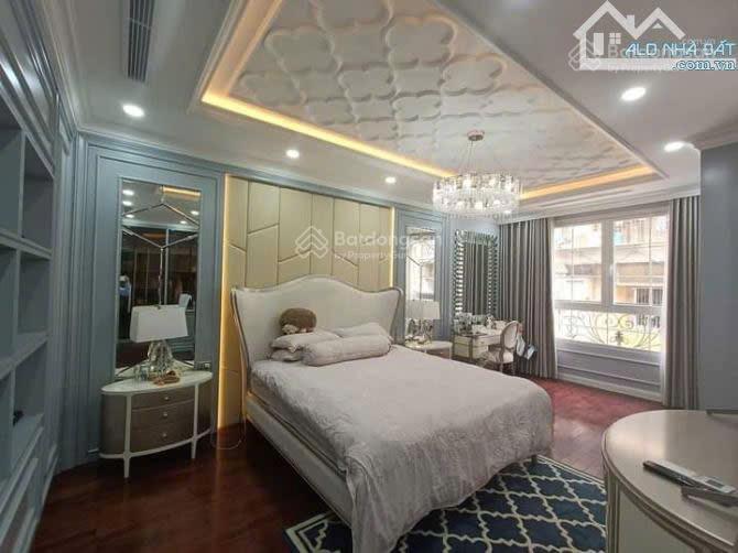 Cho thuê nhà nguyên căn phố kim mã  ba đình  hà nội