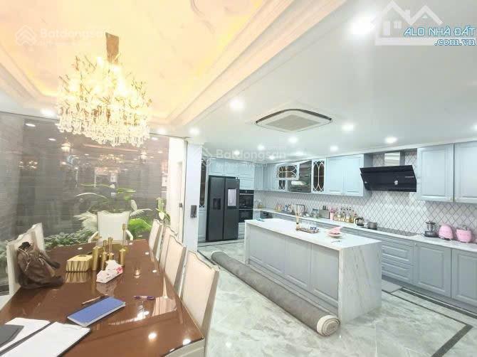 Cho thuê nhà nguyên căn phố kim mã  ba đình  hà nội